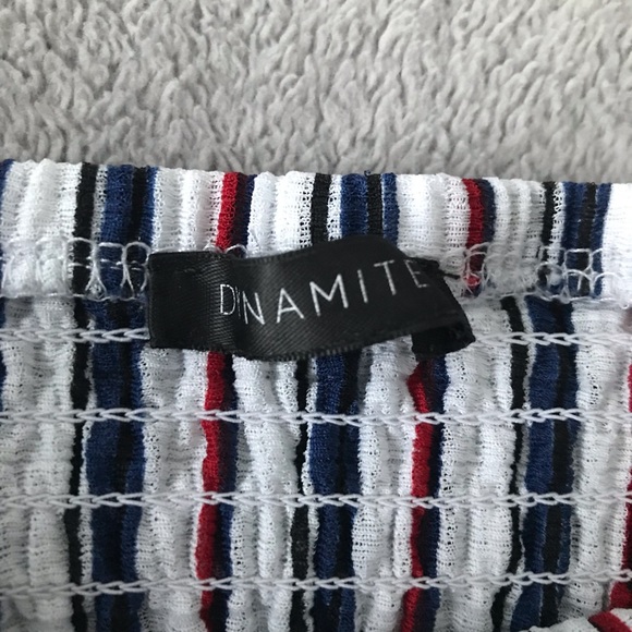 DYNAMITE Stretchy Shoulderless Striped White Crop Top - Picture 4 of 6